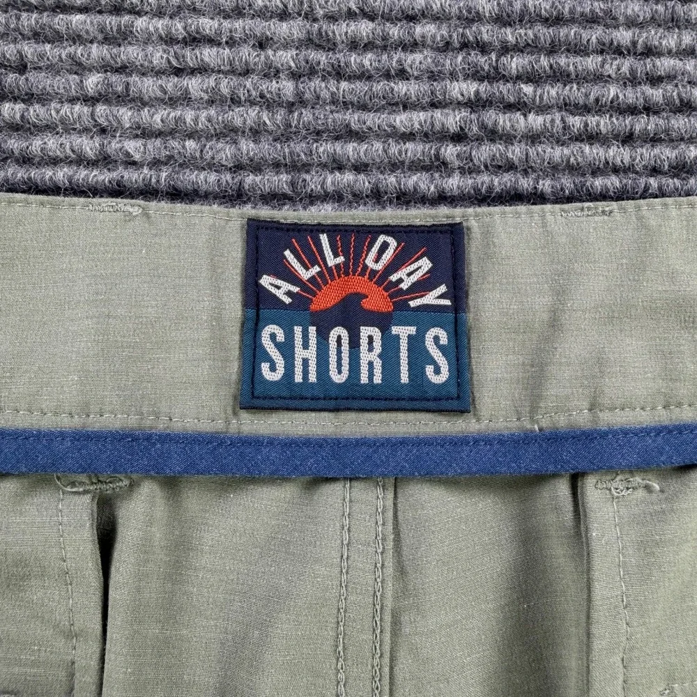 Faherty All Day Short Men 33 Green Hybrid Stretch Chino Outdoors Hike Climb Fish